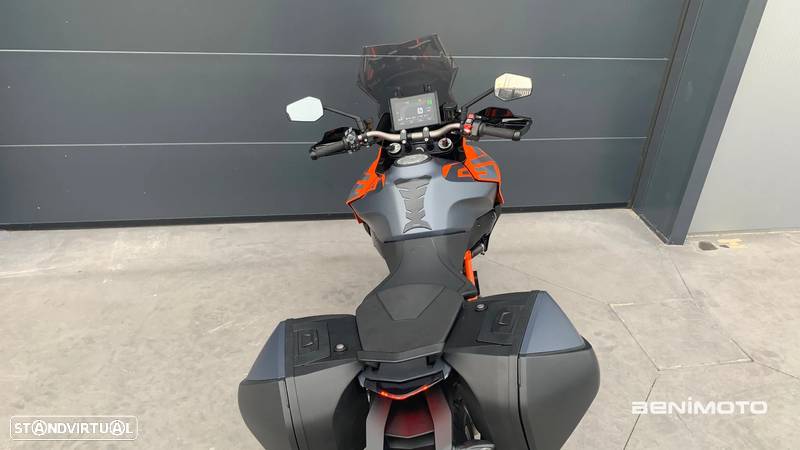 KTM SuperDuke 1290 GT - 24