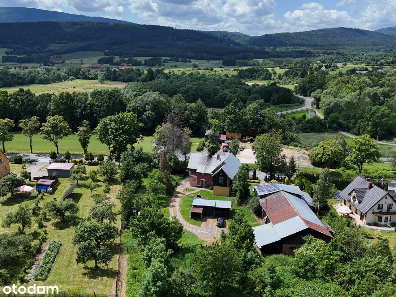Mieszkanie z dużym ogrodem i działka 9 arów.-17