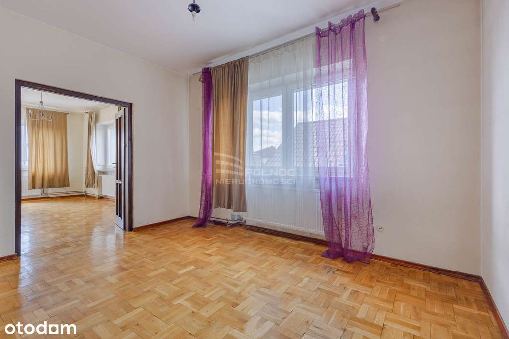 Unikalny, Duży Dom w Bliskiej Odległości od PKP-16