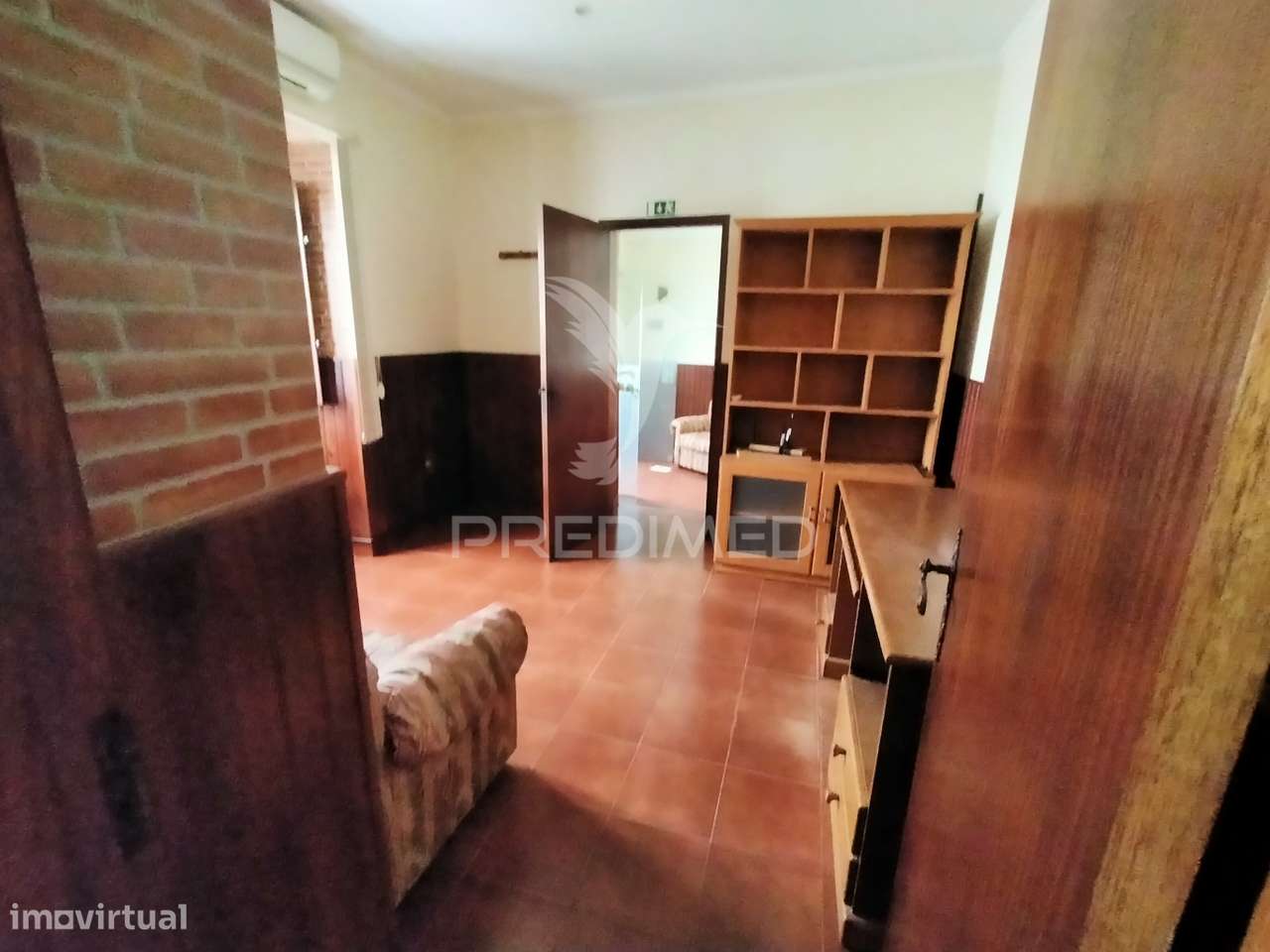 Armazém remodelado, perto do Castelo de Beja - Grande imagem: 4/16