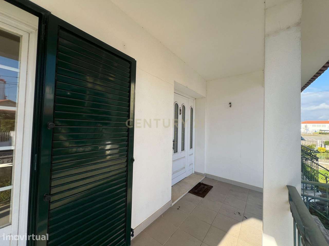 Moradia T4 com Vista Panorâmica – Conforto, Espaço e Localização Privi-11