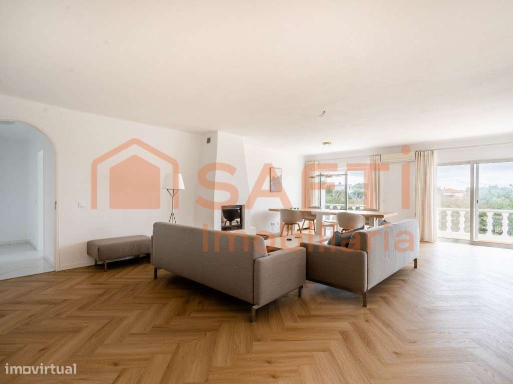 Moradia Augusta com 5 Quartos, Jardim e Piscina Privativa em Boliqu... - Grande imagem: 5/31