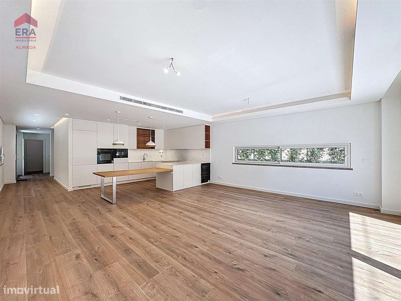 Moradia T5 em Almada, 5 suites Garagem Arrecadação - Grande imagem: 2/44