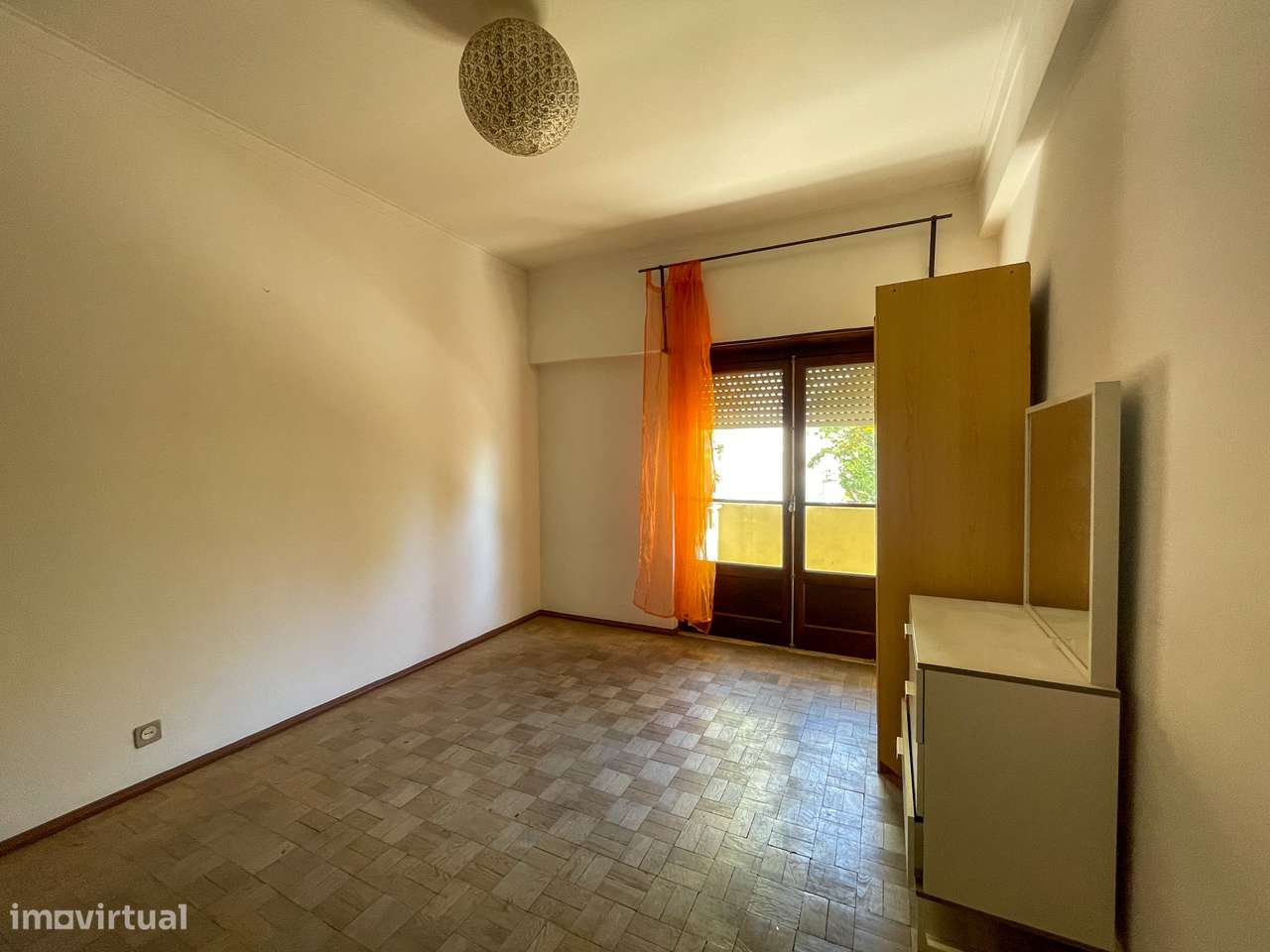 Prédio - 8 T2 + Sótão - Póvoa de Santa Iria-47