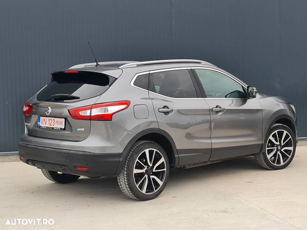 Nissan Qashqai 1.5 dCi TEKNA - 4