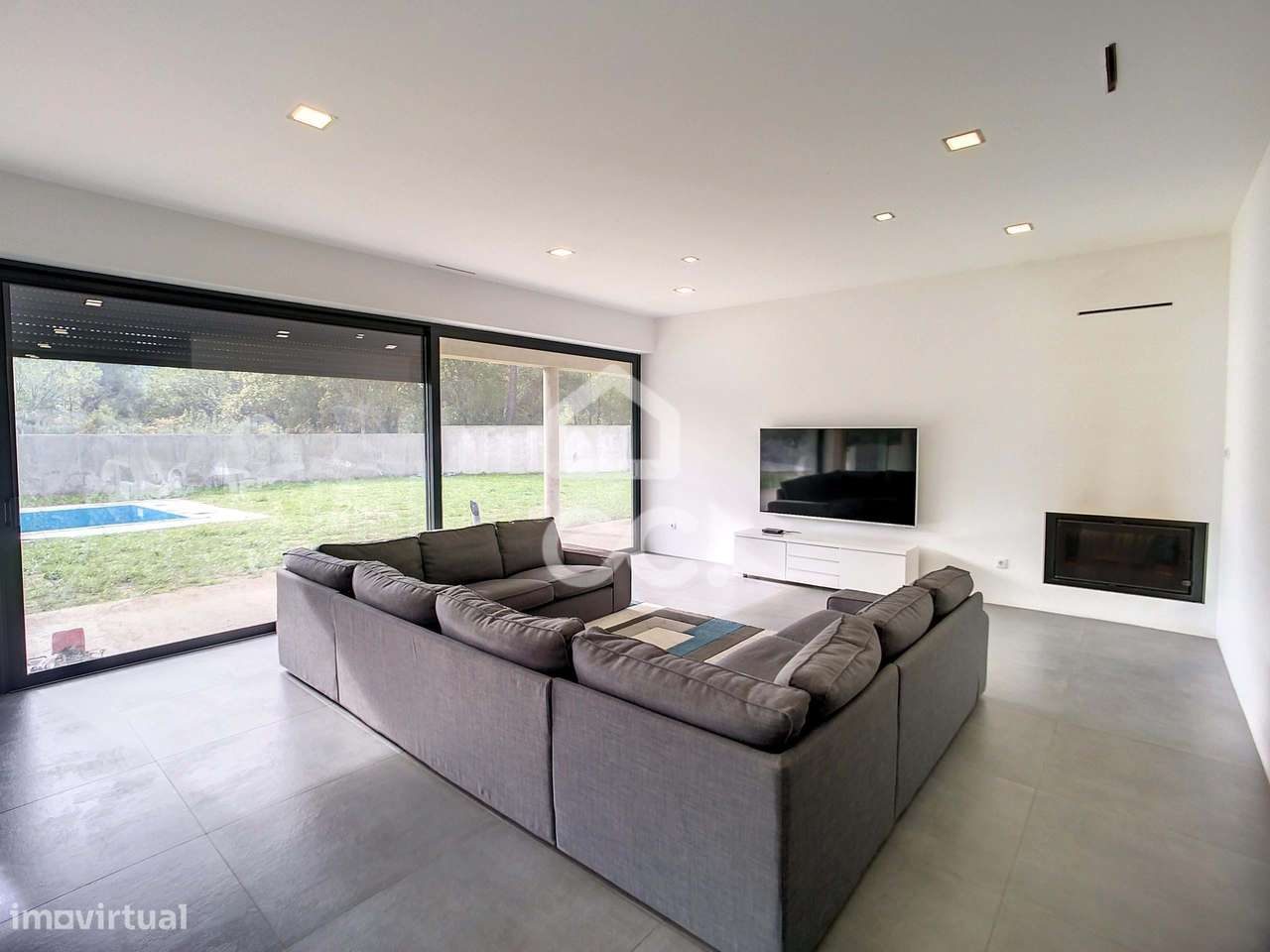 Moradia com Linhas Modernas - Grande imagem: 5/41