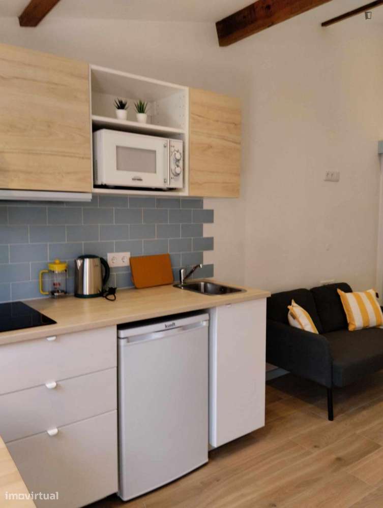 Estúdio - localizado em Matosinhos Porto - Grande imagem: 2/10