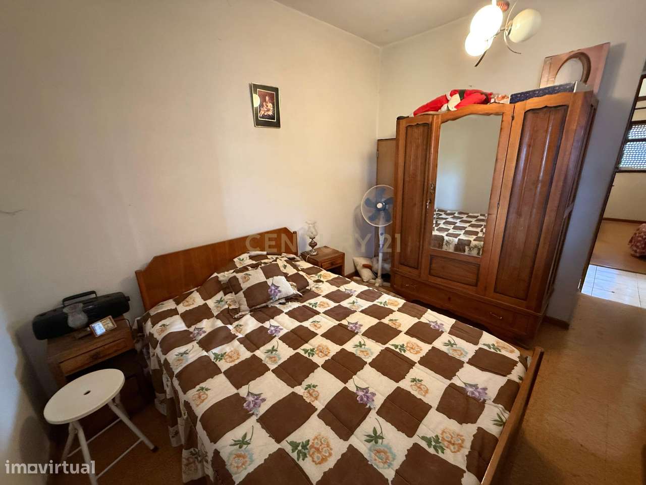 Moradia BI-FAMILIAR perto do IPB e do Centro de Bragança, no Bairro da-21