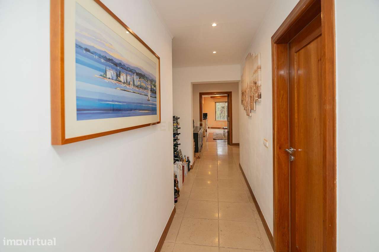 FABULOSO APARTAMENTO DE LUXO T2 DE GRANDES DIMENSÕES COM 2 LUGARES DE-10