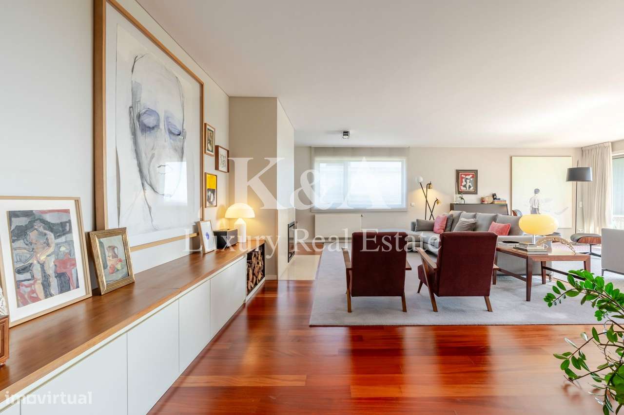 Apartamento T4 em Matosinhos Sul com varanda e vista mar.-9