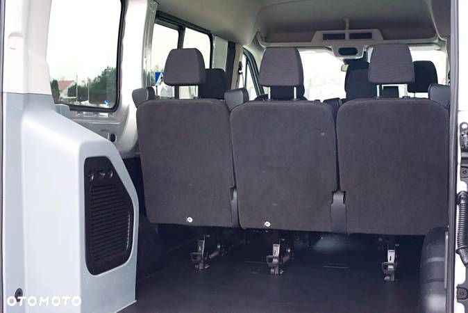 Ford Transit - 12