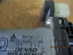 Motor Elevador Vidro MN182353 MITSUBISHI L200 2007 FE MITSUBISHI L200 2007 TM MITSUBISHI L200 4X4 DAKAR ROLL 2007 2.5DI-D 4WD 136CV 4P CINZA TD - 2