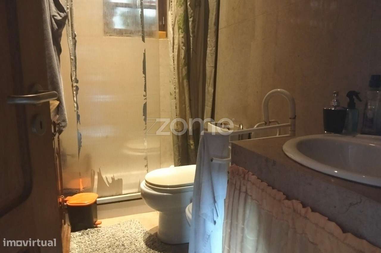 Lote de terreno com moradia-5