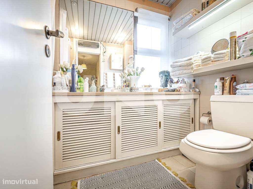 Apartamento T2 com vista desafogada em Algés - Rua Margarida Palla-10