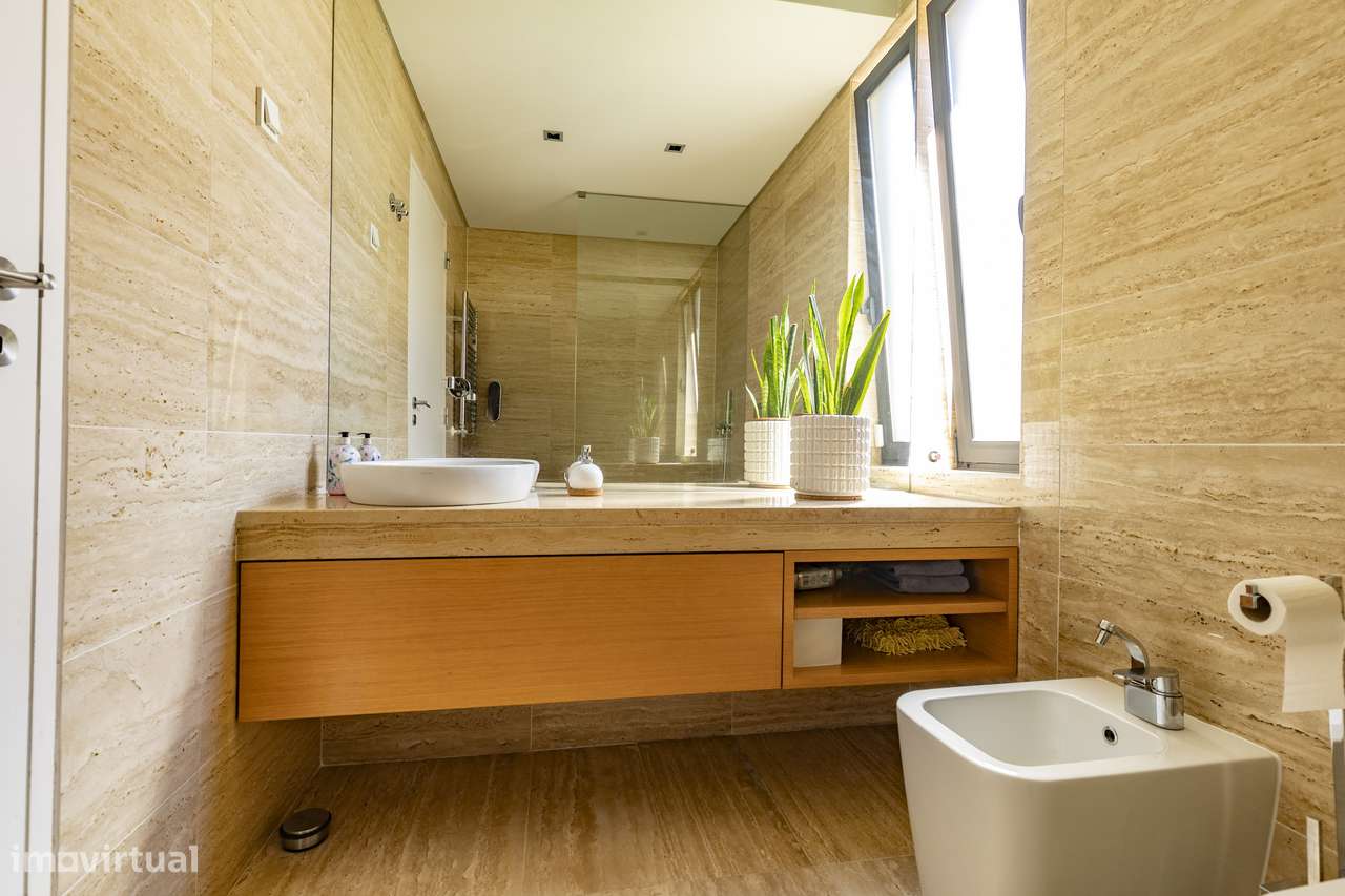 Moradia isolada T6 lote de 1002m2 piscina Sesimbra-56