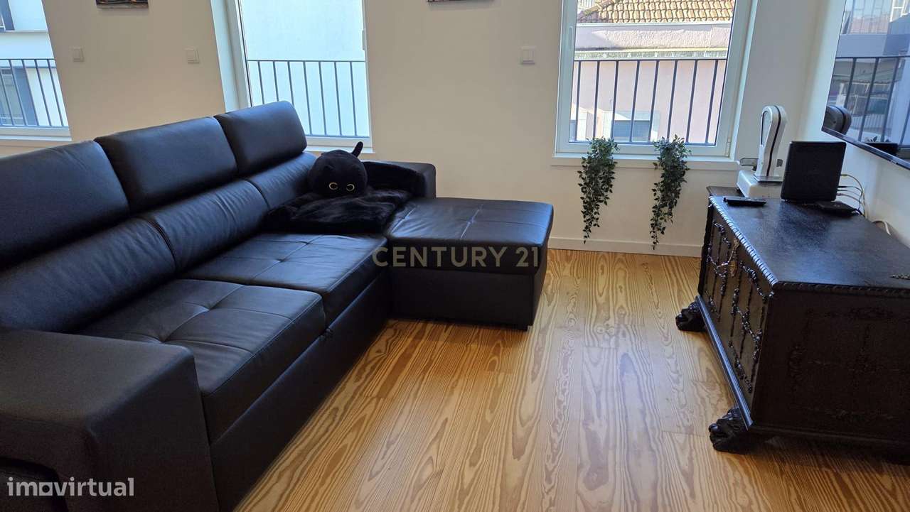 Apartamento T1 totalmente mobilado a 5min do Jardim do Morro - Grande imagem: 3/23