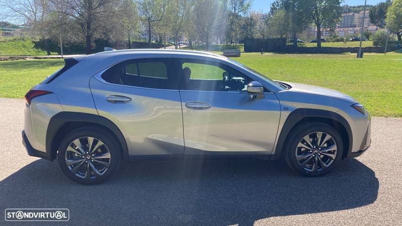 Lexus UX 250h Sport (Ecrã 12.3) - 7