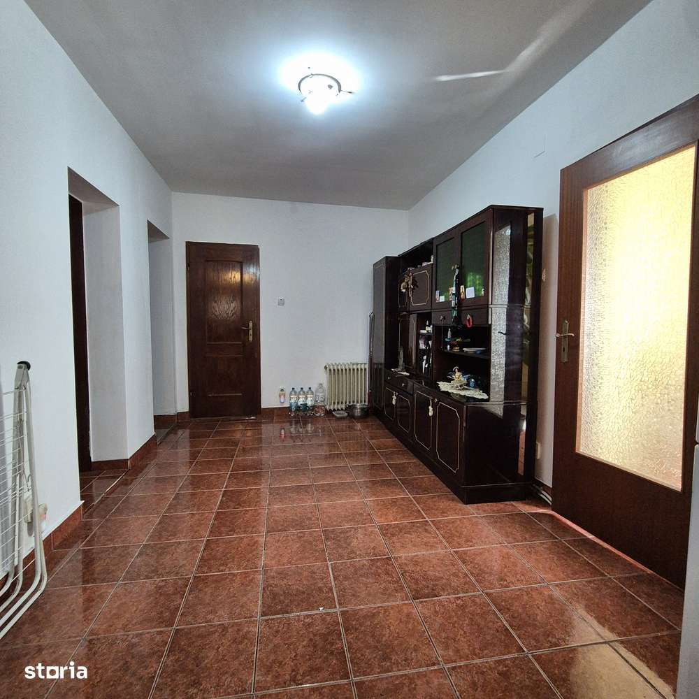Apartament 3 camere la casa,Parneava - Imagine principală: 3/16