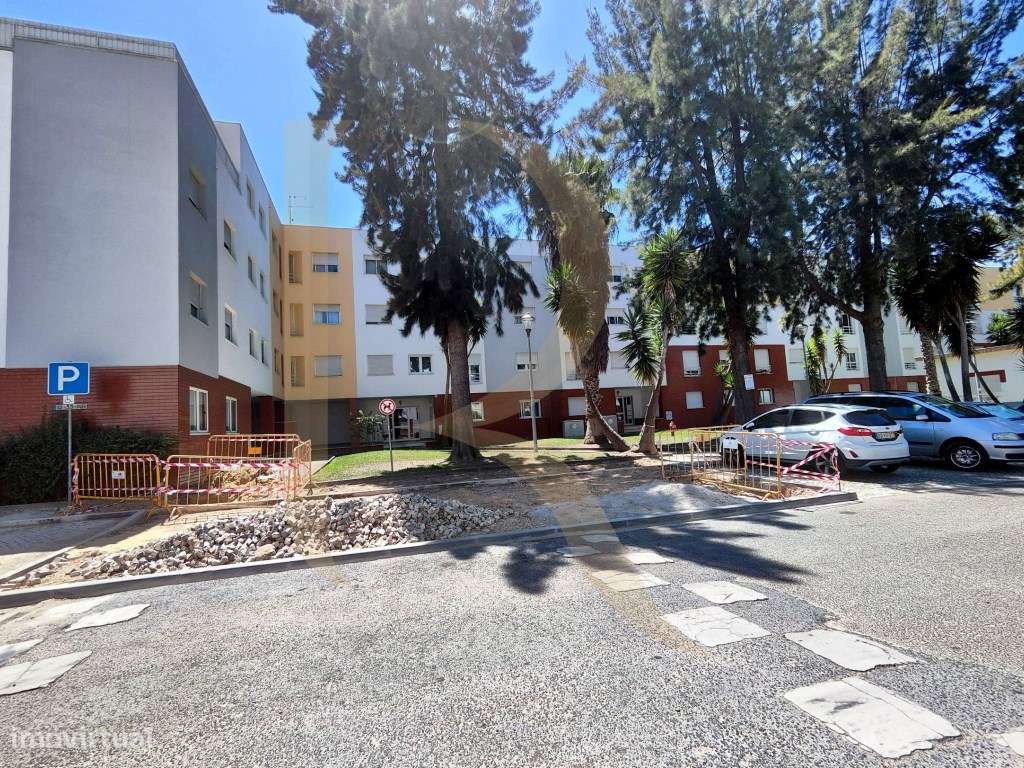 Venda conjunta de 105 lotes de terreno na Urbanização Pinhal de Neg...-25
