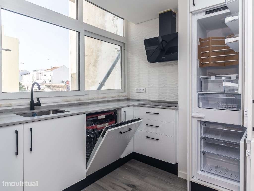 T1 + 1 - Baixa da Banheira - Grande imagem: 2/35