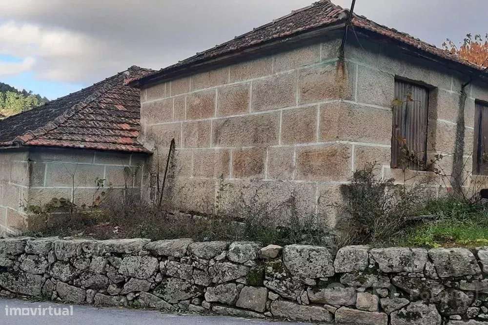 Armazém Agrícola em Pegarinhos, Alijó - Grande imagem: 5/9