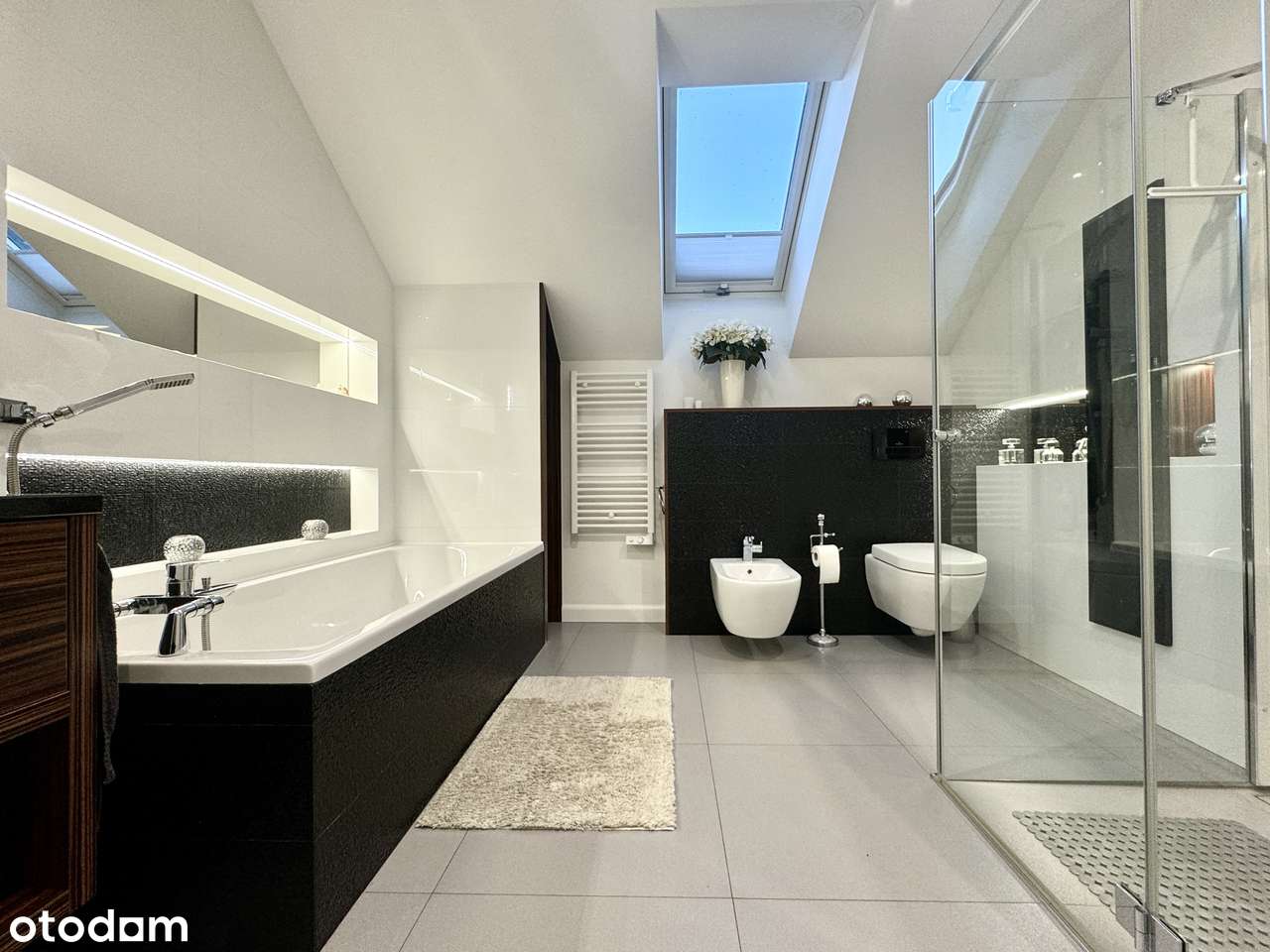 WYJĄTKOWY dom wolnostojący na Ołtaszynie | idealny dla RODZINY !-16