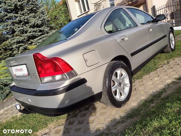 Volvo S60 2.4 Kinetic - 14