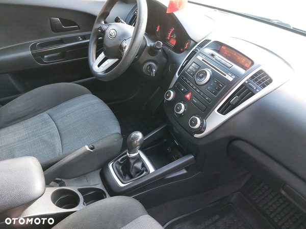 Kia Ceed Cee'd 1.4 Comfort - 17