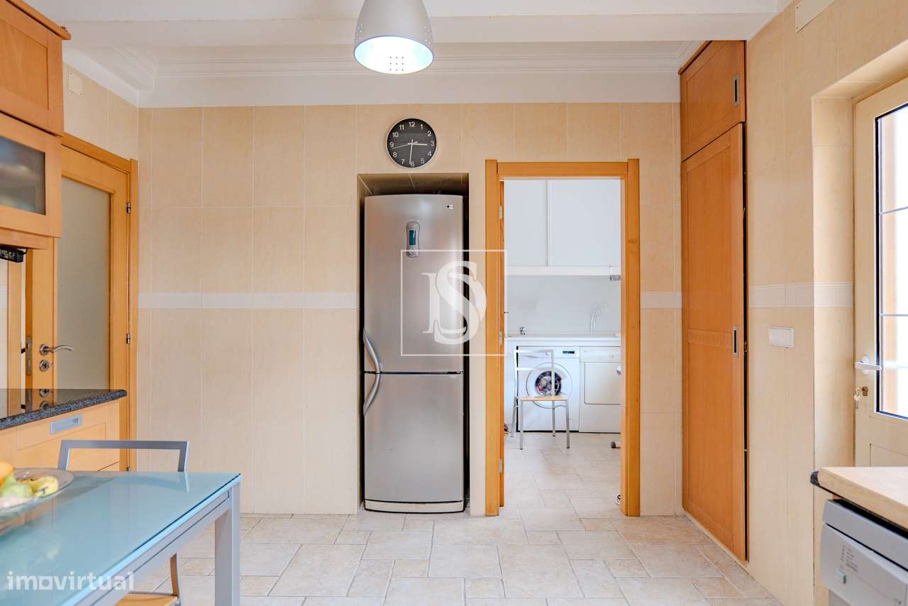 Moradia T4 na Melhor Zona da Cidade de Torres Novas!!!-8