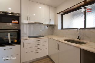 APARTAMENTO T2 RECUPERADO EM ESTADO NOVO 1º ANDAR COM ELEVADOR JUNT... - Grande imagem: 2/15