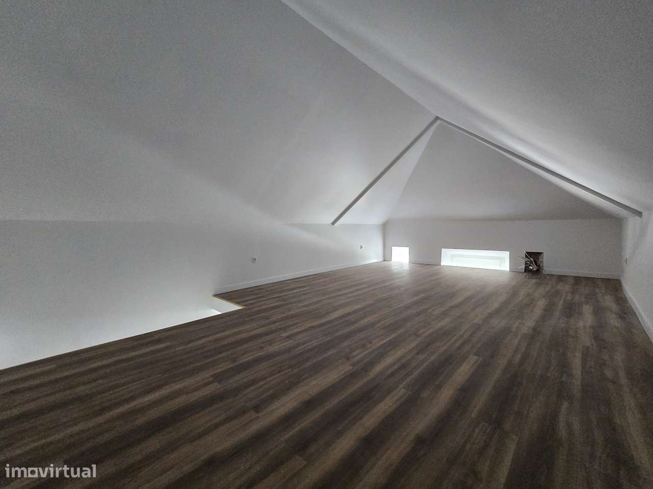 Fantástica Moradia T2 Totalmente Renovada na Zona Histórica de Palmela-31