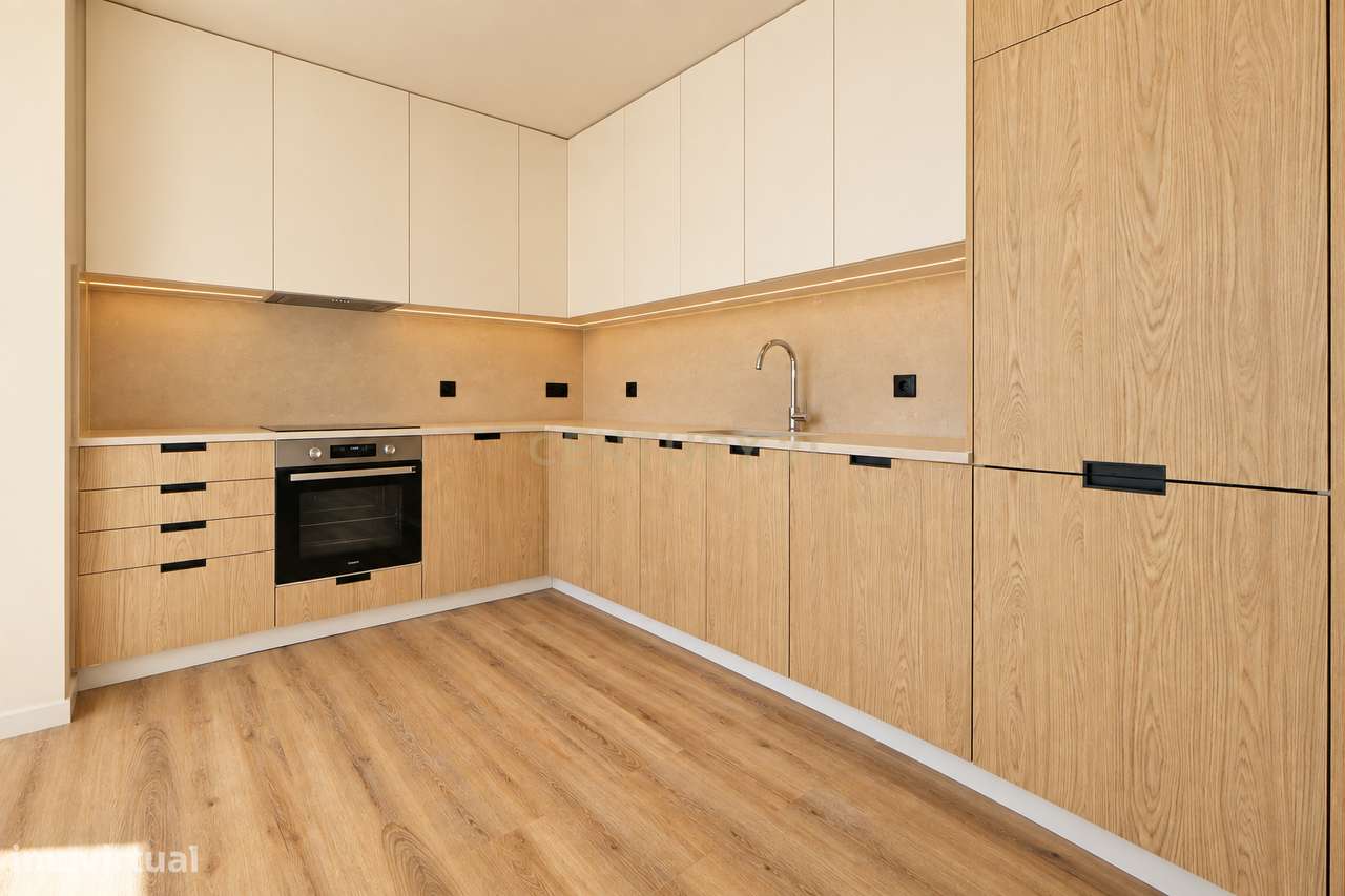 Espectacular Apartamento T3, totalmente remodelado, no centro do Monti-5