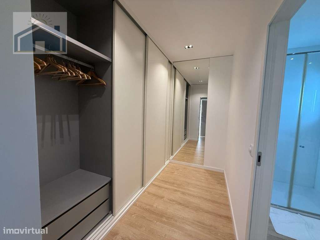Moradia de Luxo Exclusiva em Apúlia-15