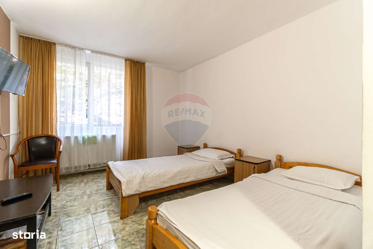 Hotel de vanzare Timisul de jos, Brasov, DN1-12