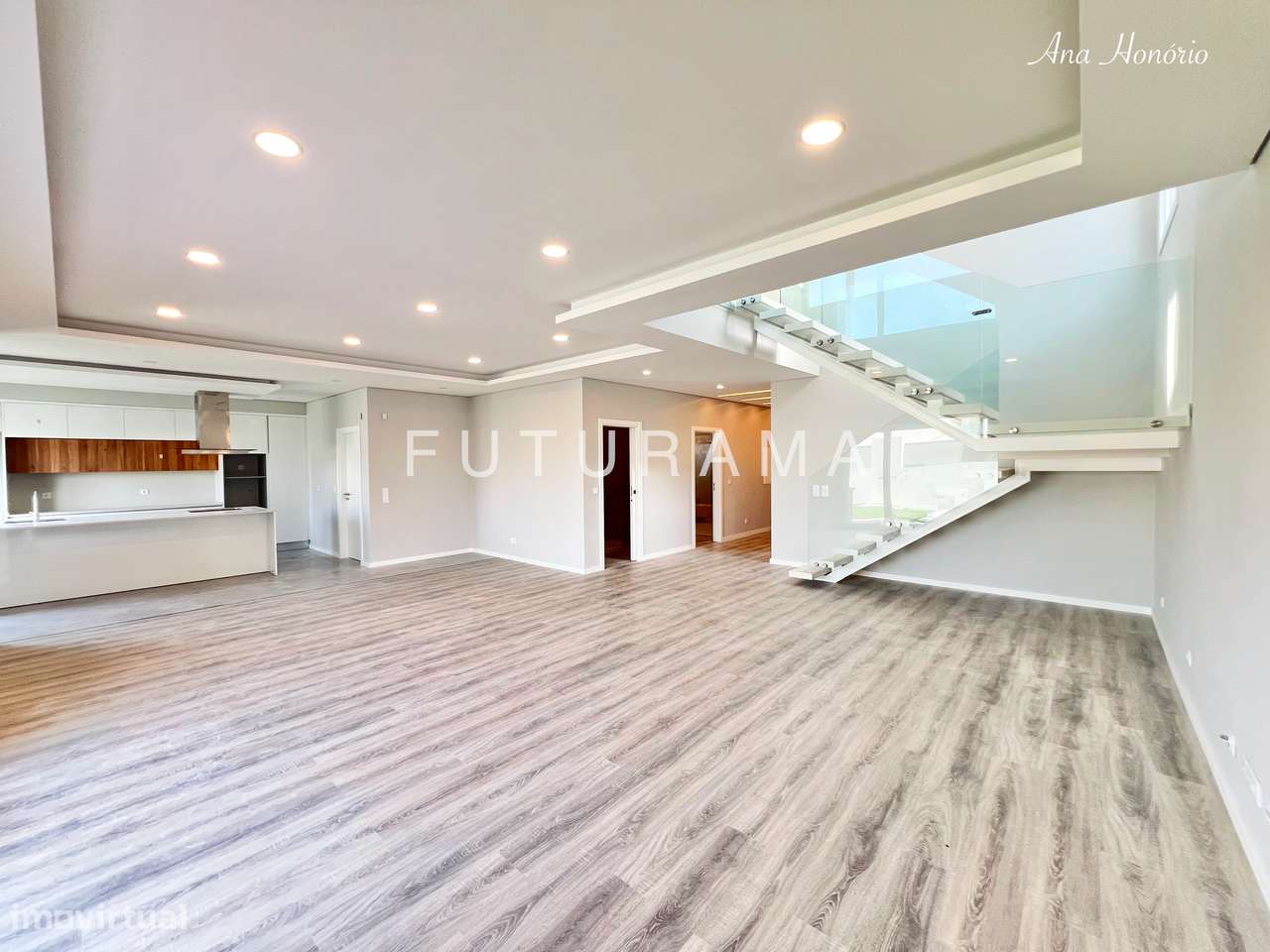 MORADIA ENTRE CAMPO E O MAR T4 + 1 - Azeitão-11