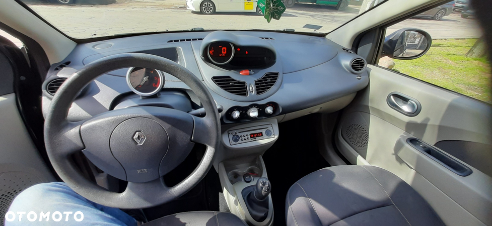 Renault Twingo - 21