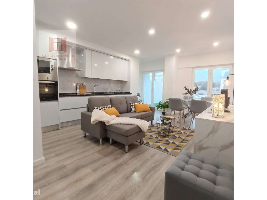 Av. Uruguai-T3 remodelado, equipado, mobilado- Lisboa-0