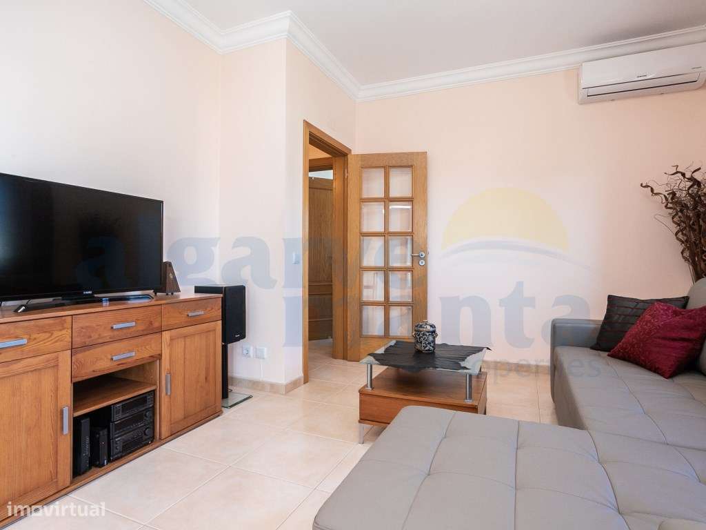 Andar de Moradia T2+1 perto da Praia da Lota, Algarve-13