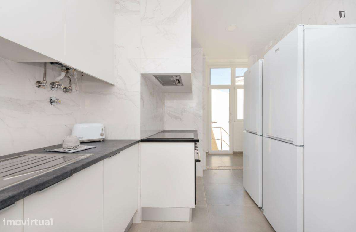 Quarto - localizado em Alcântara Lisbon - Grande imagem: 5/17