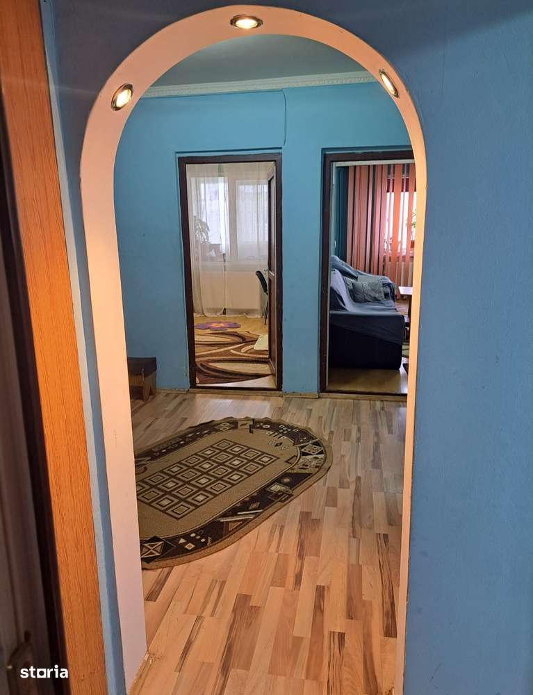 Apartament cu 4 camere, balcon și lift în Rahova-12
