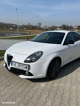 Alfa Romeo Giulietta 1.6 JTDM - 19