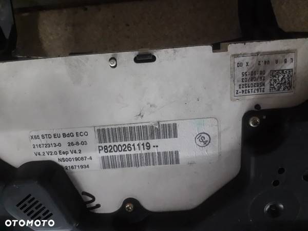 Licznik Renault Clio II Lift  P8200261119 - 2