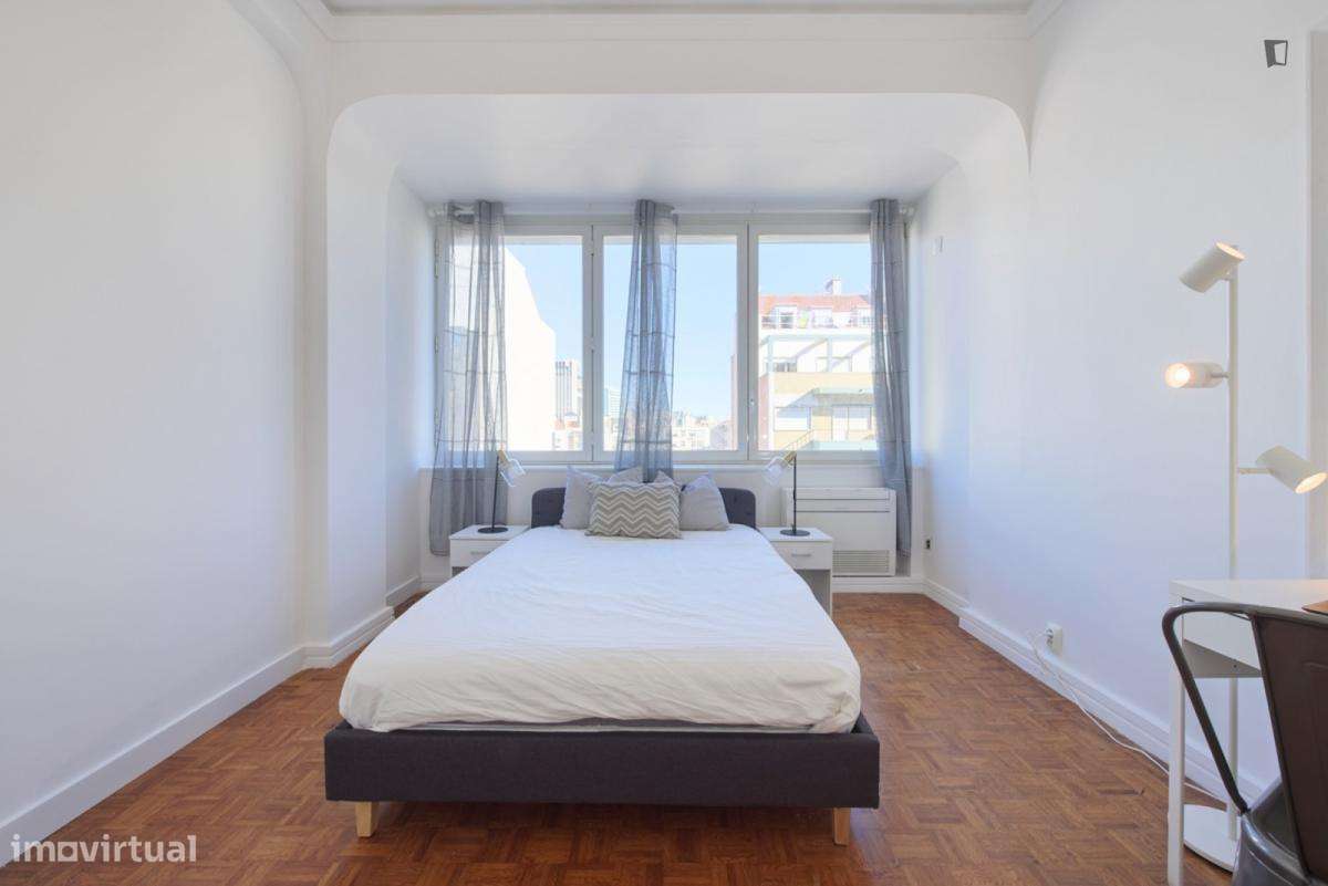 Quarto - localizado em Entrecampos Lisbon - Grande imagem: 2/25