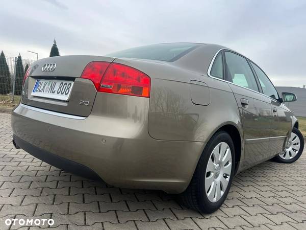 Audi A4 2.0 - 17