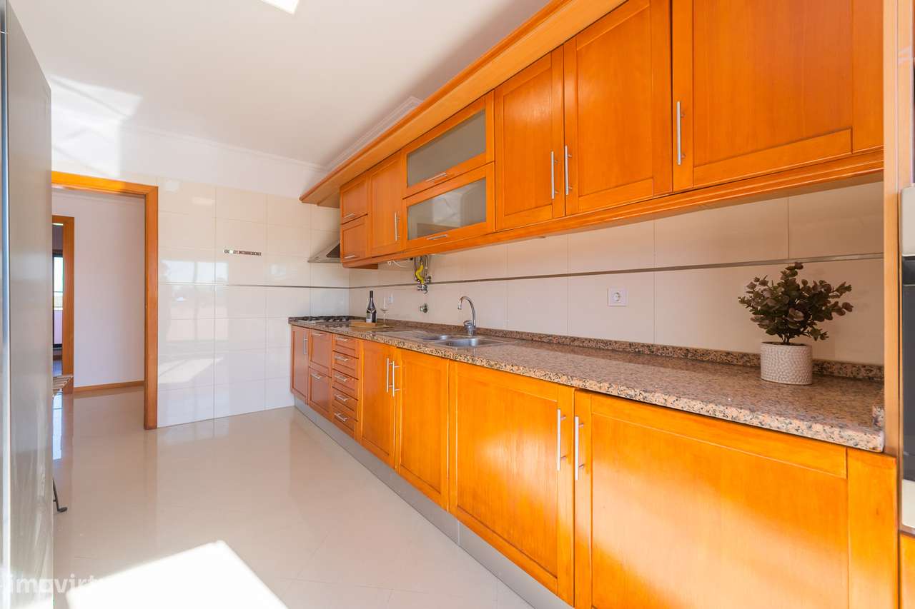 Apartamento T2 na Quinta do Conde com areas de 136m2-20