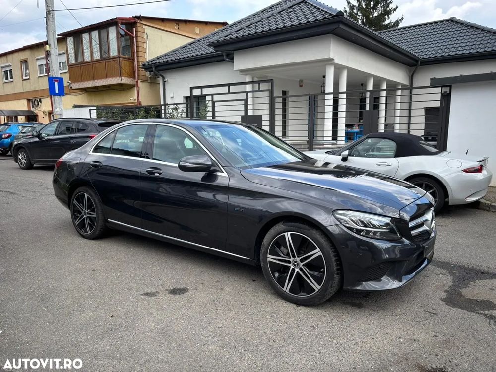 Mercedes-Benz C W205 [2014 - 2021] 300 e 9G-TRONIC Avantgarde 2021