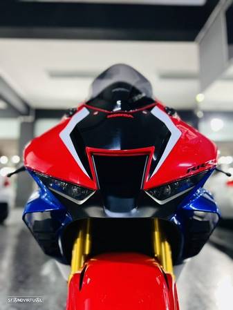 Honda CBR 1000 RR-R SP - 3