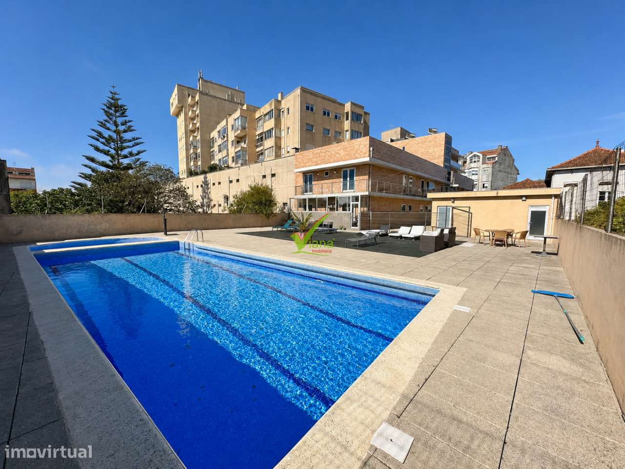 T. 4 com garagem, piscina - Próximo Metro Póvoa de Varzim-0