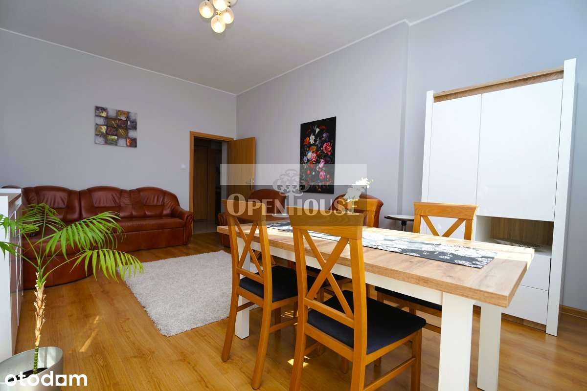 Duży salon, wysoki sufit, balkon - 2 pokoje w Śród-2