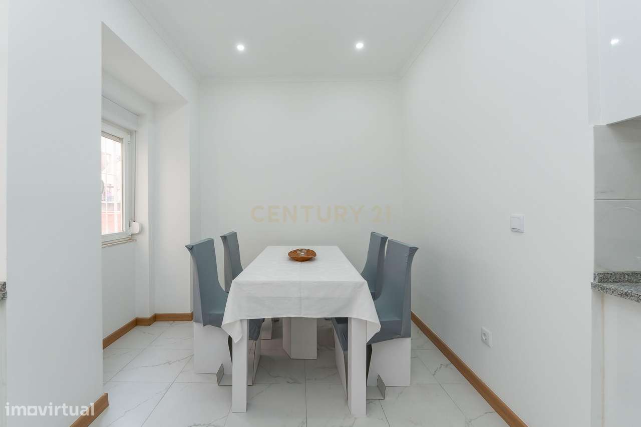Apartamento Renovado T1 em Mina de Água, Amadora - Grande imagem: 2/30
